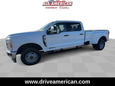 Used 2025 Ford F350 XLT image 4