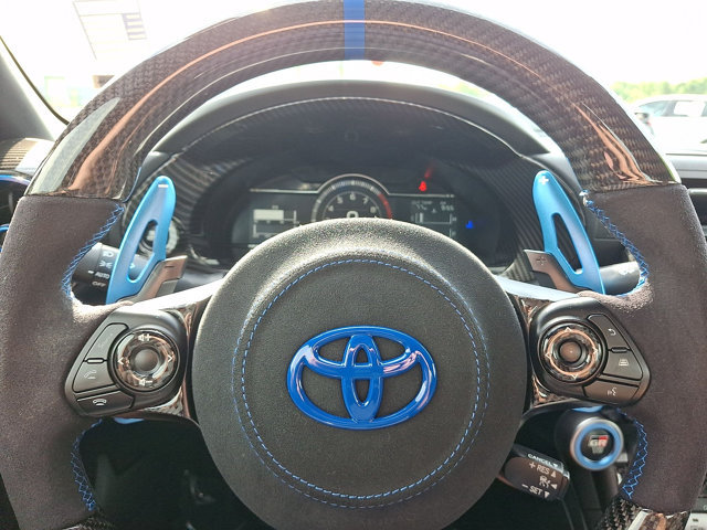 Used 2022 Toyota GR86 RWD image 17