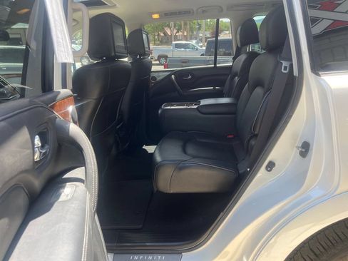 Used 2018 INFINITI QX80 2WD w/ Driver Assistance Package image 16