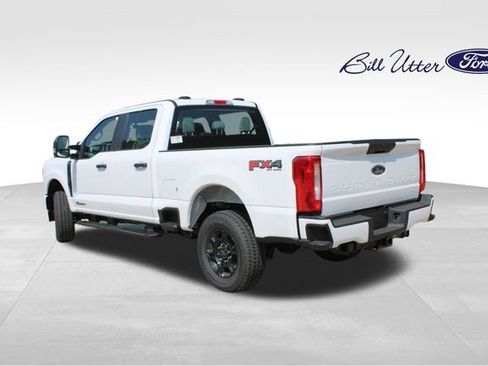 New 2026 Ford F250 XL w/ STX Appearance Package AWD/4WD image 4
