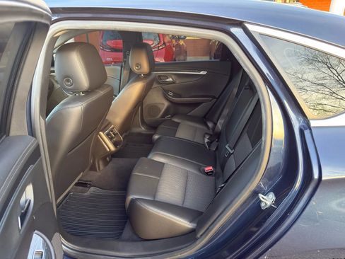 Used 2018 Chevrolet Impala LT image 9