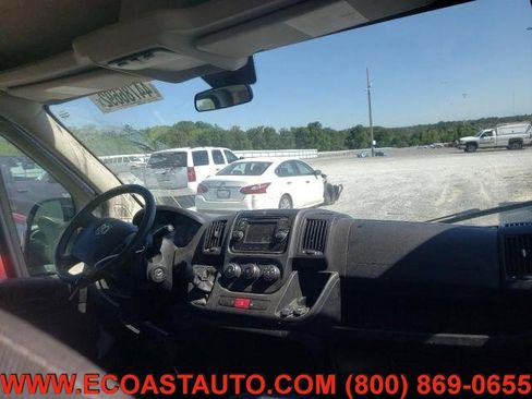 Used 2015 RAM ProMaster 2500 w/ Interior Convenience Group image 10