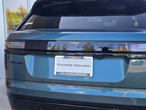New 2026 Land Rover Range Rover Velar Dynamic SE image 9