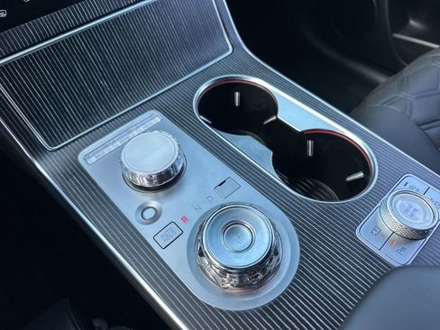 Used 2025 Genesis GV80 3.5T image 23