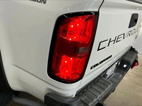 Used 2021 Chevrolet Colorado ZR2 w/ Colorado ZR2 Bison Edition image 30