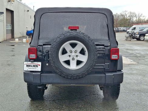 Certified 2018 Jeep Wrangler Unlimited Sport S image 22