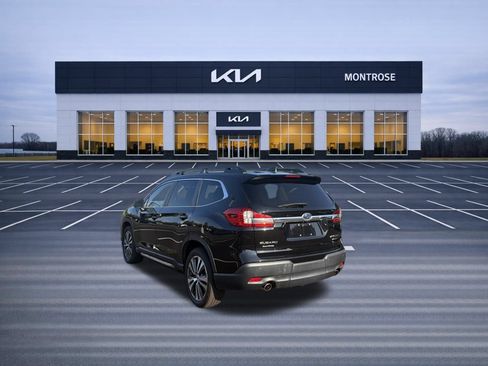 Used 2022 Subaru Ascent Limited AWD/4WD image 8