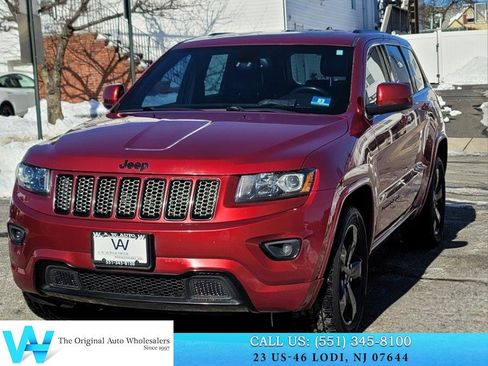 Used 2014 Jeep Grand Cherokee Altitude image 3