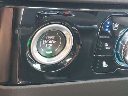 Certified 2023 GMC Sierra 1500 SLT image 17