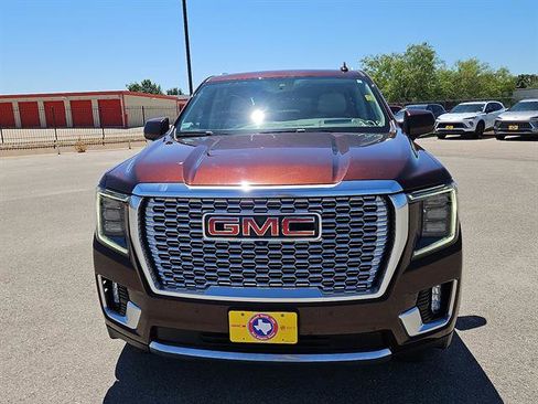 Certified 2023 GMC Yukon XL Denali w/ Denali Reserve Package AWD/4WD image 8