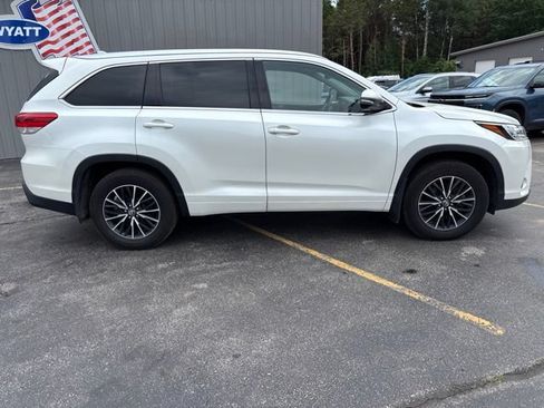 Used 2018 Toyota Highlander Limited AWD/4WD image 8