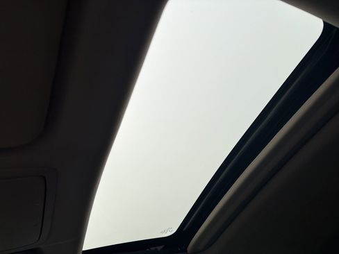 Used 2022 Honda CR-V EX image 17