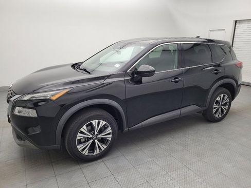 Used 2021 Nissan Rogue SV AWD/4WD image 2