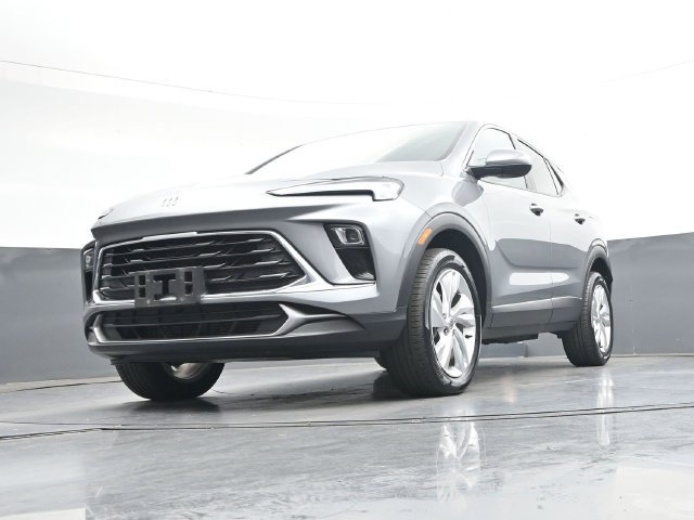 Used 2025 Buick Encore GX Preferred AWD/4WD image 27
