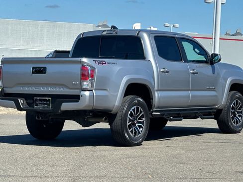 Used 2021 Toyota Tacoma TRD Sport w/ Technology Package RWD image 2