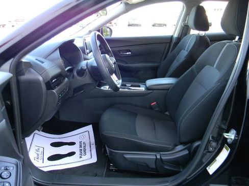 Used 2023 Nissan Sentra SV FWD image 16