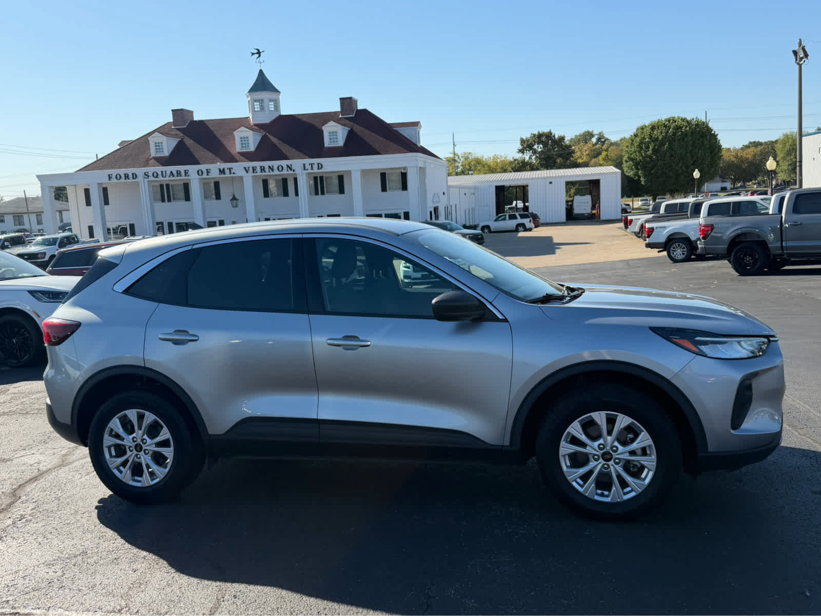 Used 2024 Ford Escape Active AWD/4WD image 4