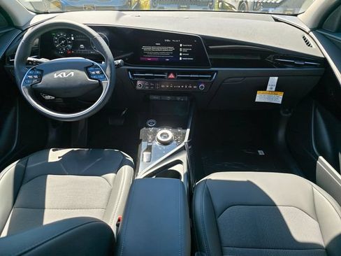 New 2026 Kia Niro Wind FWD image 15