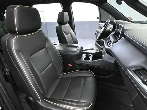 Used 2021 GMC Yukon SLT w/ SLT Luxury Plus Package AWD/4WD image 57
