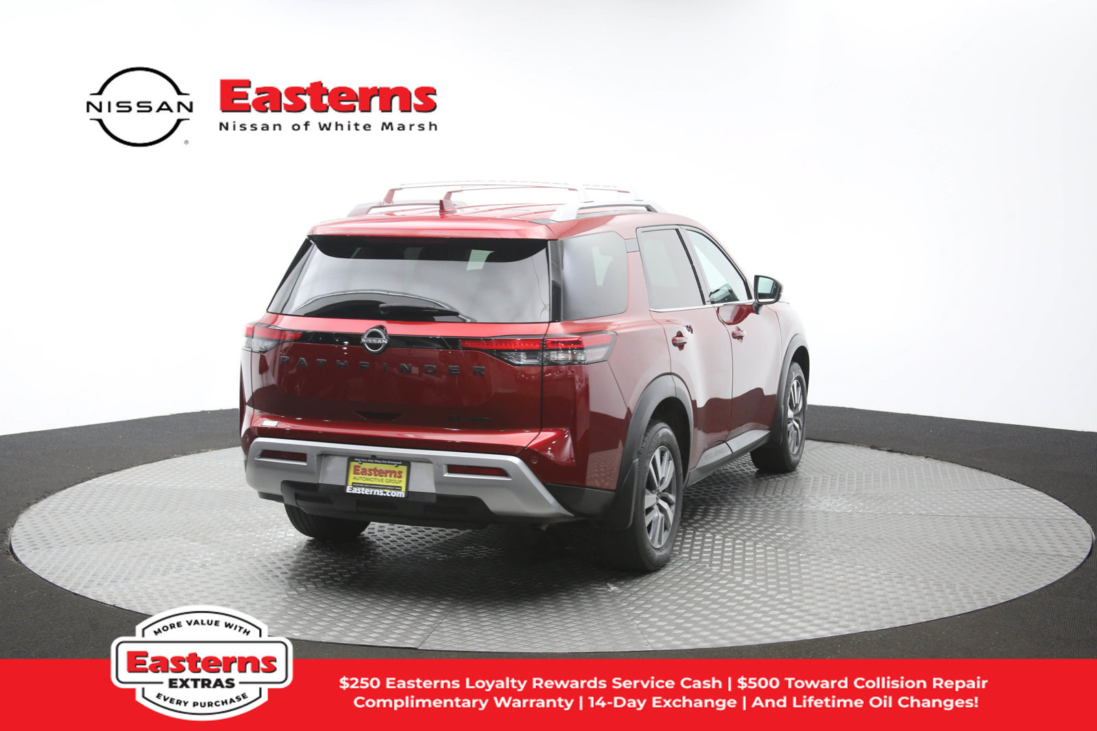 Used 2023 Nissan Pathfinder SL w/ Lighting Package (N92) AWD/4WD image 34