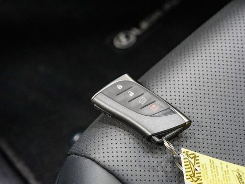 Used 2024 Lexus ES 300h w/ Premium Package FWD image 27