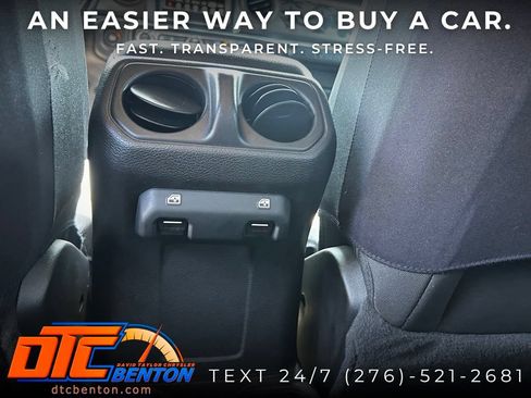 Used 2022 Jeep Wrangler Unlimited Sport AWD/4WD image 28