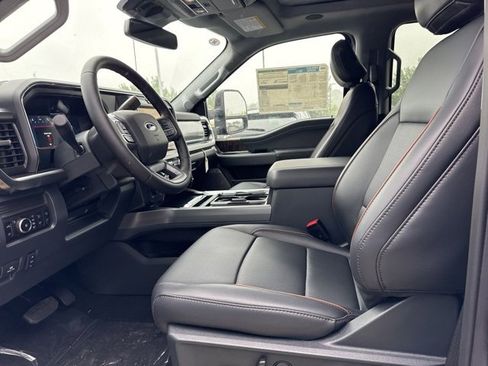 New 2025 Ford F350 Lariat w/ Lariat Ultimate Package image 10