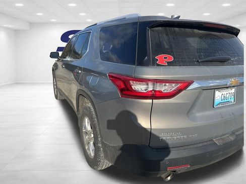 Used 2018 Chevrolet Traverse LT image 11