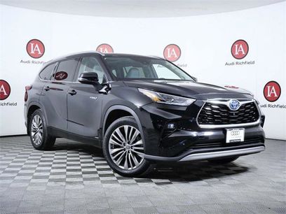 Used 2020 Toyota Highlander Limited Platinum
