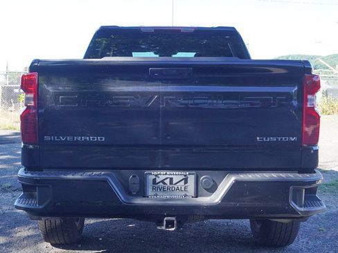 Used 2024 Chevrolet Silverado 1500 Custom AWD/4WD image 9