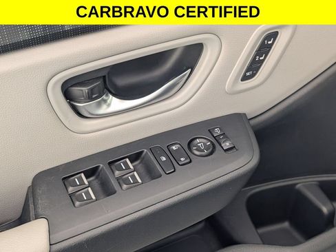Used 2023 Honda Pilot Elite image 11
