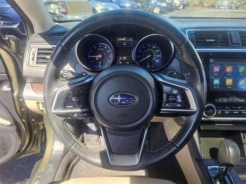 Used 2018 Subaru Outback 3.6R Limited image 16