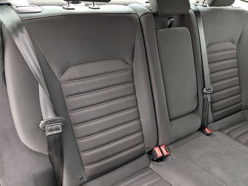 Used 2018 Ford Fusion SE w/ Fusion SE Technology Package FWD image 15