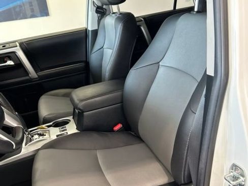 Used 2023 Toyota 4Runner SR5 Premium w/ Moonroof Package AWD/4WD image 6