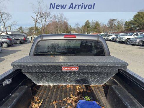 Used 2022 Toyota Tacoma SR image 6