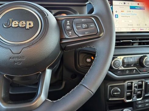 New 2026 Jeep Gladiator Sport AWD/4WD image 33