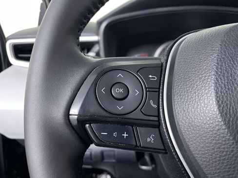 Used 2020 Toyota Corolla SE image 24