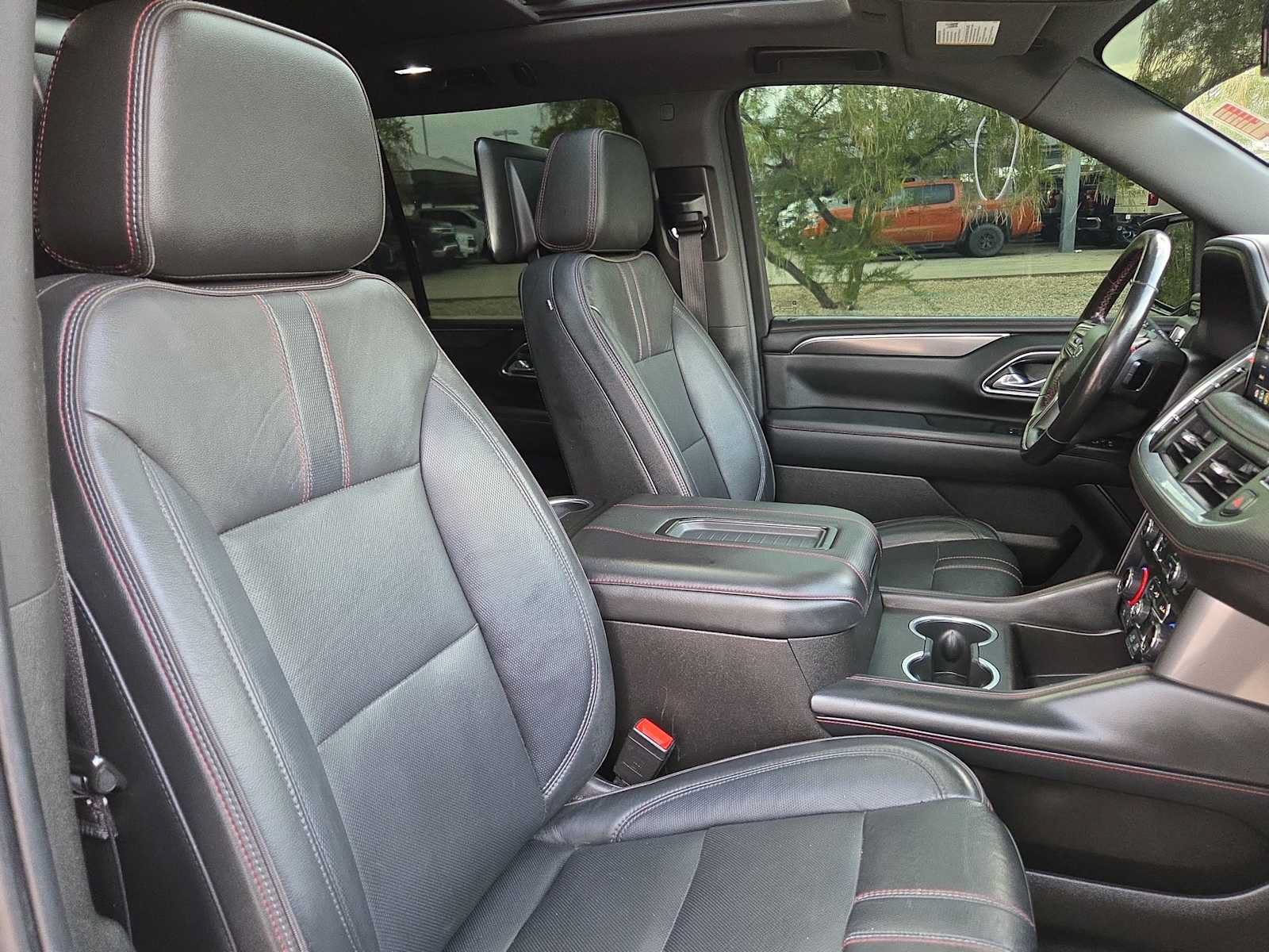 Used 2021 Chevrolet Tahoe RST w/ Luxury Package AWD/4WD image 18