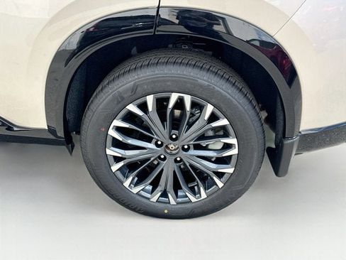 New 2026 Nissan Rogue Platinum AWD/4WD image 9