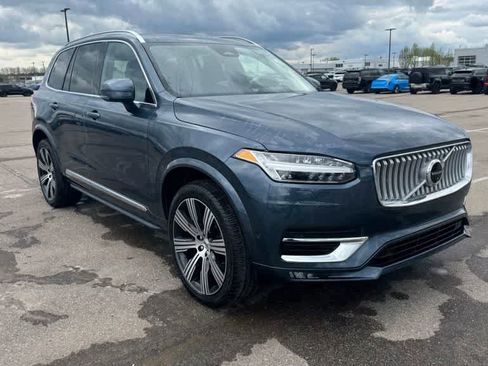 Used 2024 Volvo XC90 B6 Ultimate AWD/4WD image 3