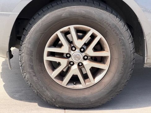 Used 2018 Nissan Frontier SV RWD image 12