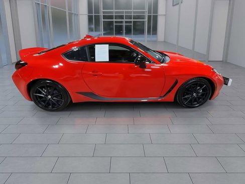 Certified 2023 Toyota GR86 Premium image 9