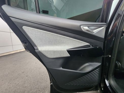 Used 2024 Volkswagen ID.4 Pro image 45