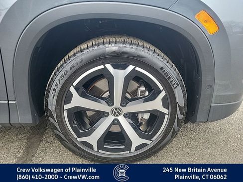 Certified 2025 Volkswagen Tiguan SE image 20