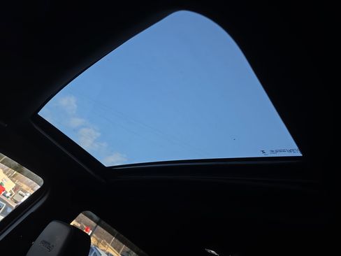 Used 2024 GMC Sierra 1500 AT4 w/ Technology Package image 31