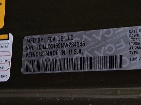 Used 2022 Jeep Wrangler Unlimited Rubicon 4xe w/ Dual Top Group image 25