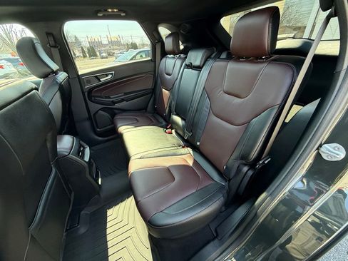 Used 2022 Ford Edge Titanium w/ Equipment Group 301A image 30