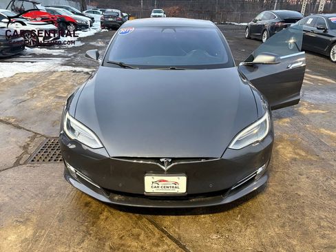 Used 2017 Tesla Model S 90D image 20