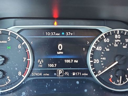 Used 2024 Nissan Sentra SV image 13