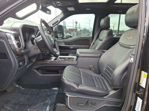 Used 2024 Ford F250 Platinum w/ Tremor Off-Road Package image 13